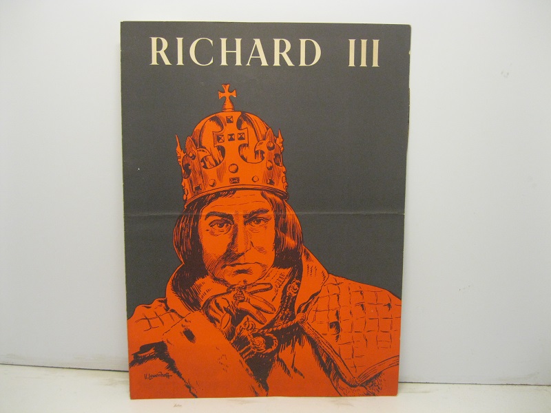 Laurence Olivier in association with London films presents Richard III by William Shakespeare. Music by Sir William Walton